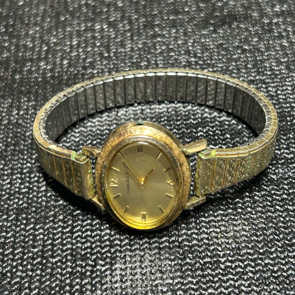 Vintage Carvelle Watch